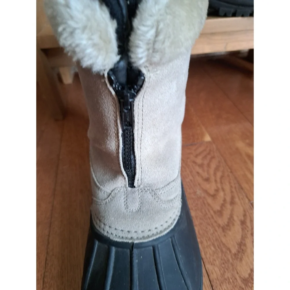 Itasca Women's Tahoe Suede Winter Snow Boots 200 gr Thermolite Insulation  9.0
